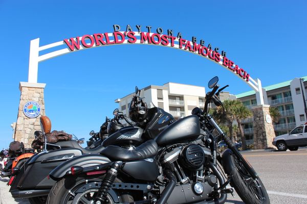 Daytona Beach’s Fall Festival Calendar Celebrates Art, Motorcycles, Cars and Coastal Culture