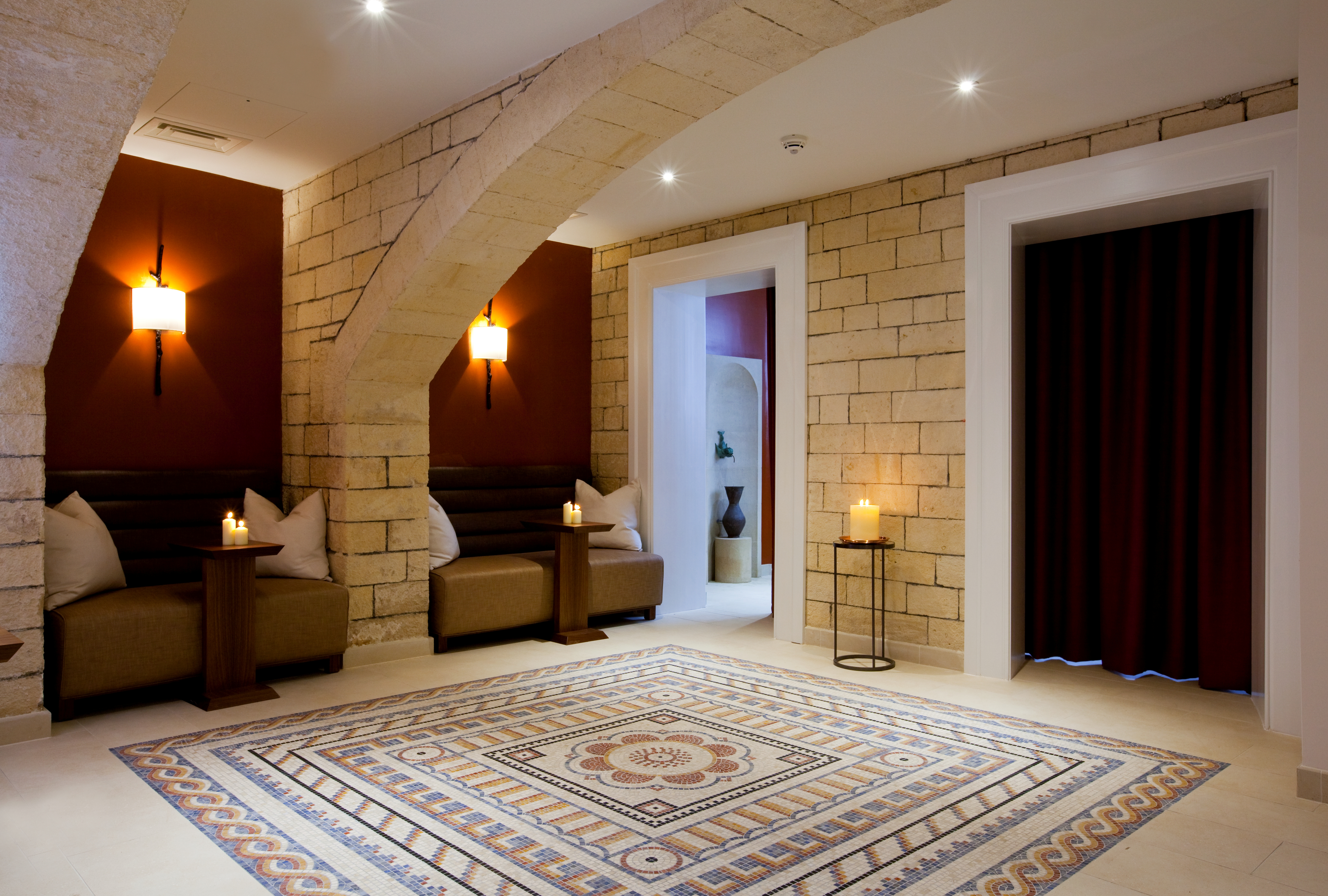 What If Your Christmas Market Escape Came With a Thermal Spa?